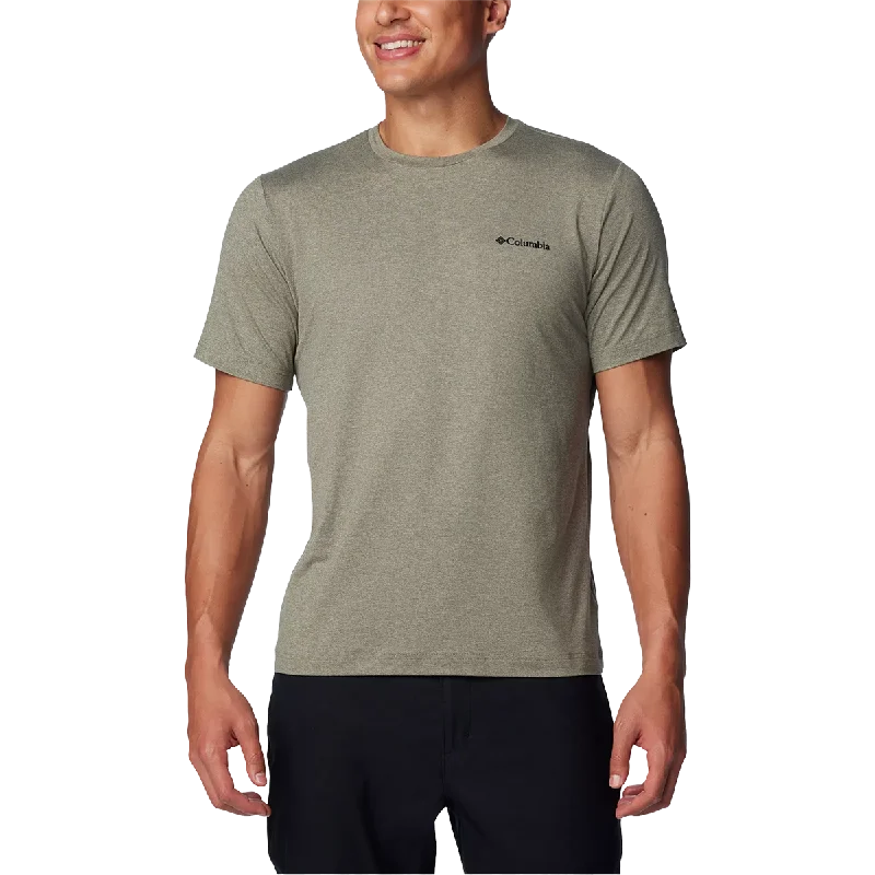 stylish short sleeve shirts for weekend trips -Men's Tech Trail Crew Neck II