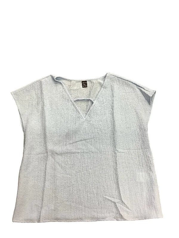 men’s classic short sleeve button-up shirts -Top Sleeveless Basic By Shein  Size: Xs