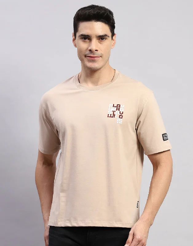 lightweight and comfortable short sleeve shirts for summer -Men Beige Printed Round Neck Half Sleeve T-Shirt