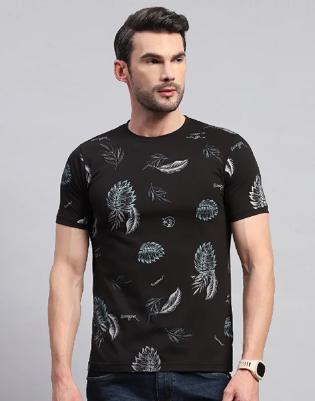 men’s stylish short sleeve shirts for laid-back days -Men Black Floral Print Round Neck Half Sleeve T-Shirt