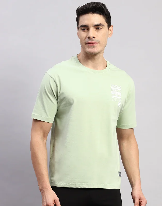 stylish short sleeve t-shirts with unique logos -Men Green Printed Round Neck Half Sleeve T-Shirt