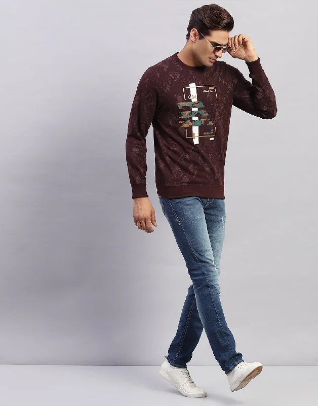 men’s graphic short sleeve shirts for hot weather -Men Maroon Printed Round Neck Full Sleeve Winter T-Shirt