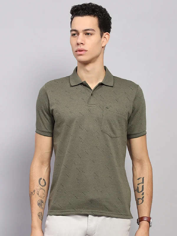 affordable short sleeve shirts for fitness wear -Men Olive Printed Collar Half Sleeve T-Shirt