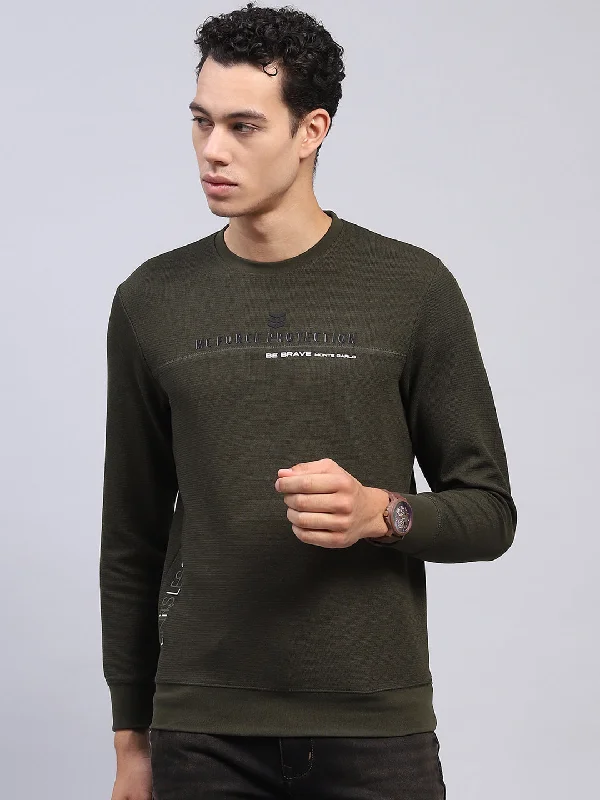 comfortable and breathable short sleeve t-shirts for work -Men Olive Printed Round Neck Full Sleeve Winter T-Shirt