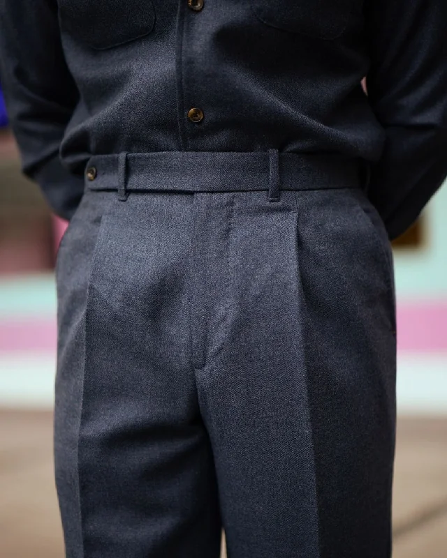 Men's pants with retro vibe-Pleated Dugdale Navy Blue Wool Flannel High Rise Dress Pant